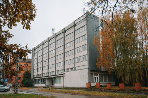 current gallery thumbnail